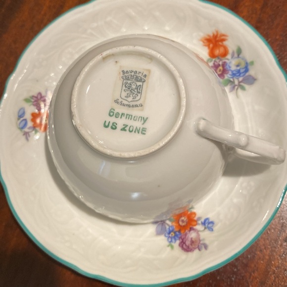 Schumann Bavaria Germany Us Zone Wild Flowers Green Rim Porcelain Teacup Saucer - Picture 5 of 14